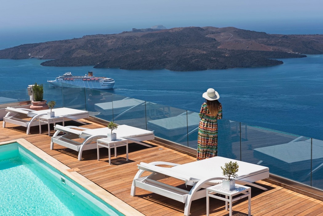Athina Luxury Suites